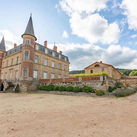 Domaine Et Chateau De Valinches Marols Екстериор снимка