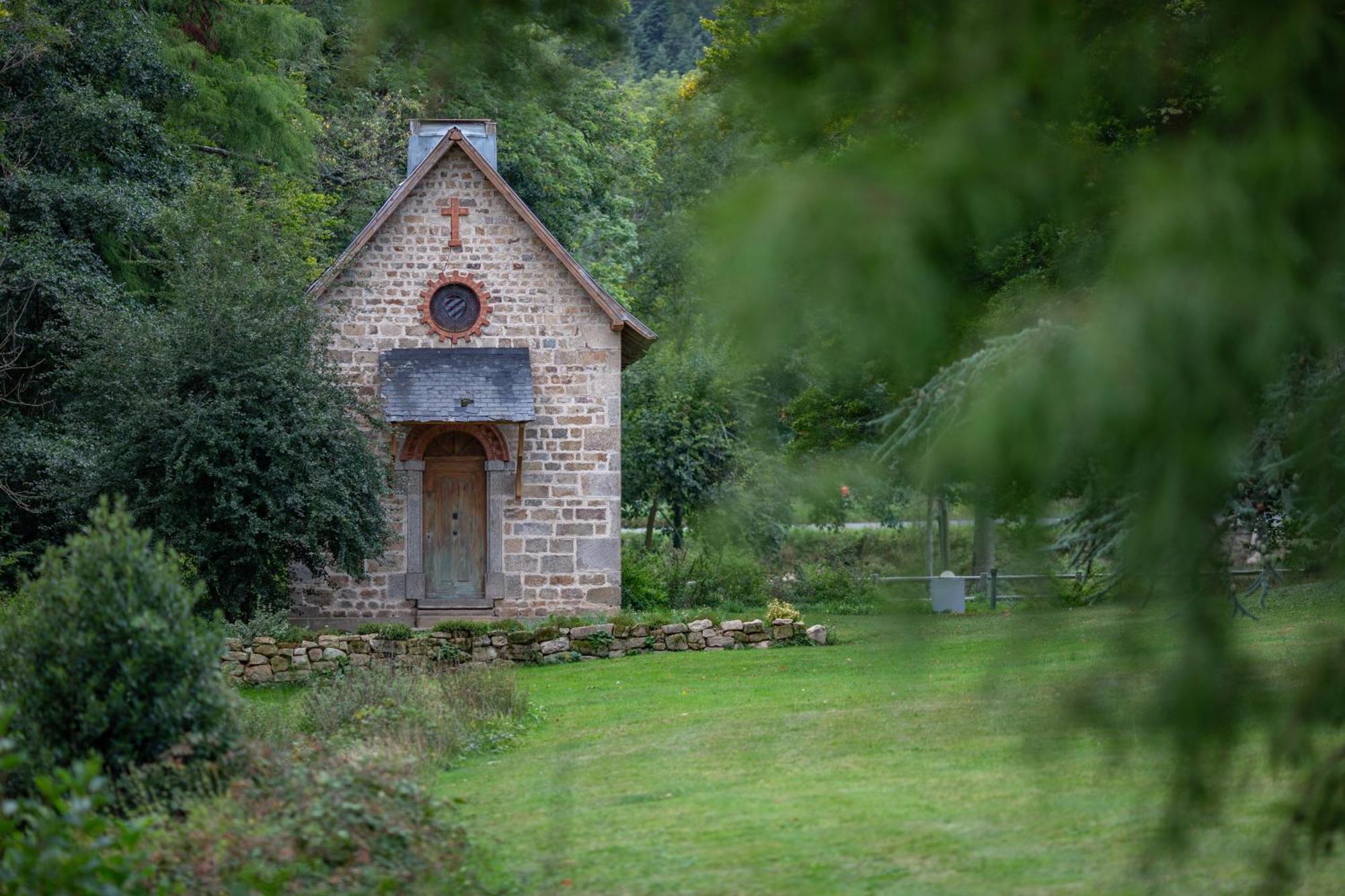 Domaine Et Chateau De Valinches Marols Екстериор снимка